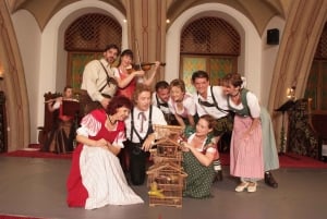 Wien: Traditionelt aftenshow i Wiener Rathauskeller
