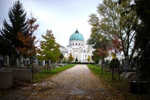 Vienna: Vienna Central Cemetery a guided walking tour through history