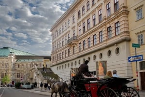 Vienna: Guided Walking Tour of City Highlights & Hidden Gems