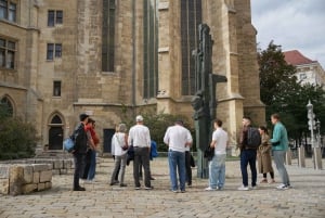 Vienna: Guided Walking Tour of City Highlights & Hidden Gems