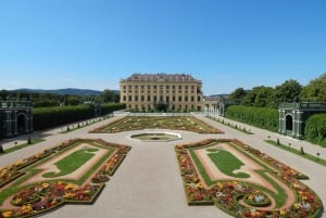 Vienna Welcome Tour: Private Walking Tour with a Local Guide