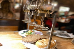 Vienna: Wine Tasting at Traditional Cellar