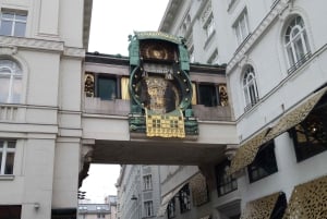 Vienna: tour sul percorso storico dell'albero di Natale