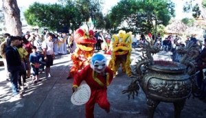 Dragon dance