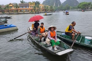 Hanoi: Ninh Binh, Hoa Lu, Tam Coc and Mua Cave Day Trip