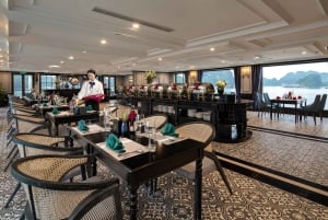 2/3日 ハロン＆ランハ湾 ドリス5*クルーズ バルコニー、バスタブ