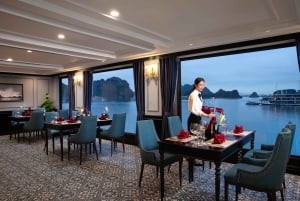 2/3日 ハロン＆ランハ湾 ドリス5*クルーズ バルコニー、バスタブ