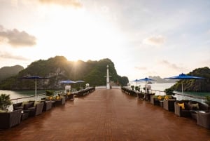 Cruzeiro de 2/3 dias em Halong e Baía de Lan Ha Erina 5* com varanda e banheira
