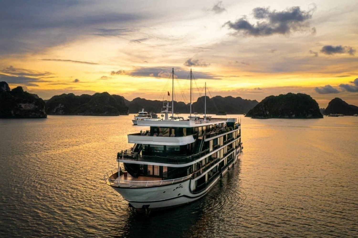 Ha Long: 5 sterren luxe 2-daagse Lan Ha Bay cruise met balkon