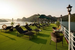 Ha Long: Cruzeiro de luxo 5 estrelas de 2 dias na Baía de Lan Ha com varanda