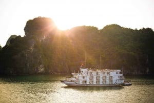 Desde Hanoi: Crucero de 2 días por la bahía de Ha Long/Lan Ha con camarote privado
