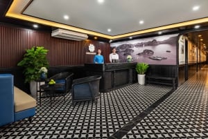 2-dages: Halong Lan Ha Bay 5-stjernede krydstogter m/balkon og badekar