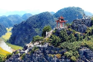 2 giorni: Hanoi - Ninh Binh - Crociera di lusso nella baia di Halong