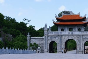 2-Day Ninh Binh: Hoa Lu, Trang An, Mua Cave & Cuc Phuong