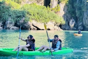 2-Day On 5 Star Cruise Halong Bay with Meals and Kayaking