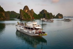 2 Tage Ruhe in der Bai Tu Long Bucht mit Luxuskreuzfahrt