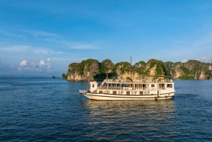 2-Day Peaceful in Bai Tu Long Bay with Luxury Cruise
