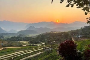 Excursão de 2 dias para a Reserva Natural Mai Chau Pu Luong