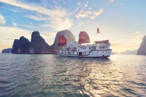 2 Days-1 Night Bai Tu Long Bay Cruise