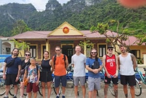 2日間のカットバ島とランハ湾、少人数グループ、全食事付き、チケット