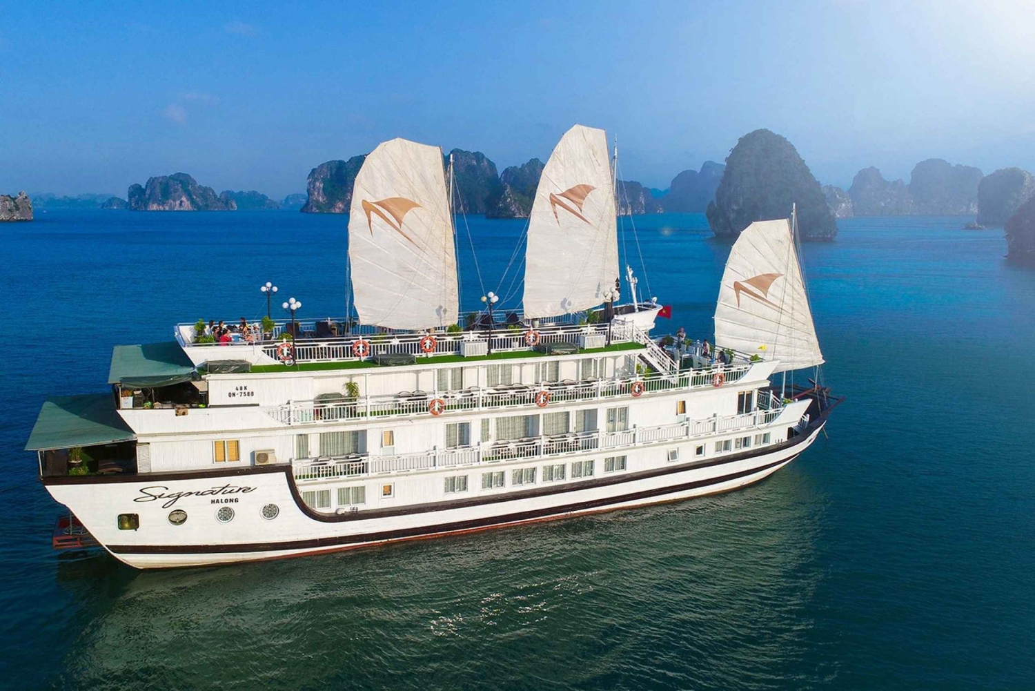 Hanoista: 2D1N Halong Bay, BaiTuLong Signature Cruise -risteilyn avulla