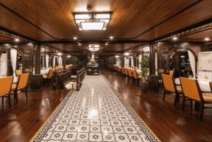 Crociera nella baia di Ha Long 3 giorni e 2 notti con cabina con balcone, grotte e isola