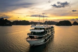 Crucero de 3 días y 2 noches por la bahía de Lan Ha de 5 estrellas