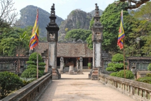 Hanoi: 3-Day Ninh Binh and Lan Ha Bay Cruise with Homestay