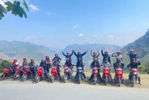 Tour de Lujo en Moto de 3 días por el Bucle de Ha Giang con Easy Rider