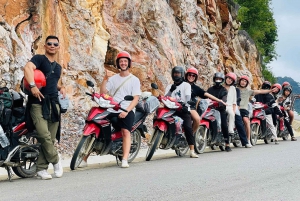 Tour de Lujo en Moto de 3 días por el Bucle de Ha Giang con Easy Rider