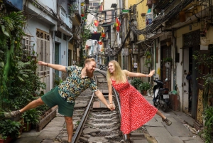 Hanoi Private Photoshoot – Iconic Spots & Hidden Gems