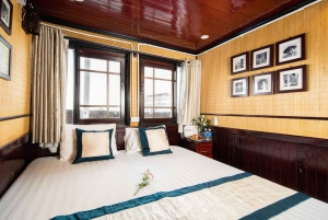 Bai Tu Long Bay: 3-Day & 2-Night Swan Cruises