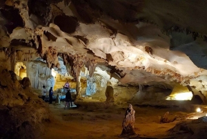 ЛУЧШИЙ ДНЕВНОЙ КРУИЗ Откройте для себя нетронутую красоту залива Бай Ту Лонг.