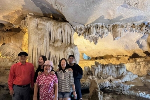 ЛУЧШИЙ ДНЕВНОЙ КРУИЗ Откройте для себя нетронутую красоту залива Бай Ту Лонг.