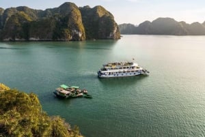Au départ de Hanoi : excursion d'une journée en croisière de luxe dans la baie d'Halong