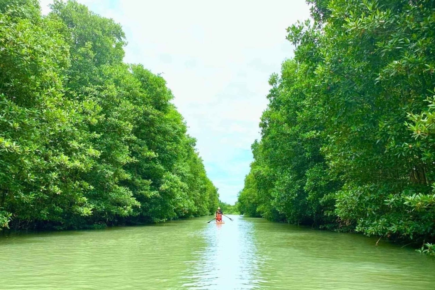 Binh Dinh: Kryssning till Con Chim-öarna, tur med kampsportskurs