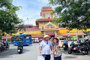 Binh Tay & wholesale fruit market visit + Cozy Cooking Class