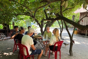 Buôn Ma Thuột: Von der Bohne zur Tafel – Kakaofarm- und Fabrikbesichtigung