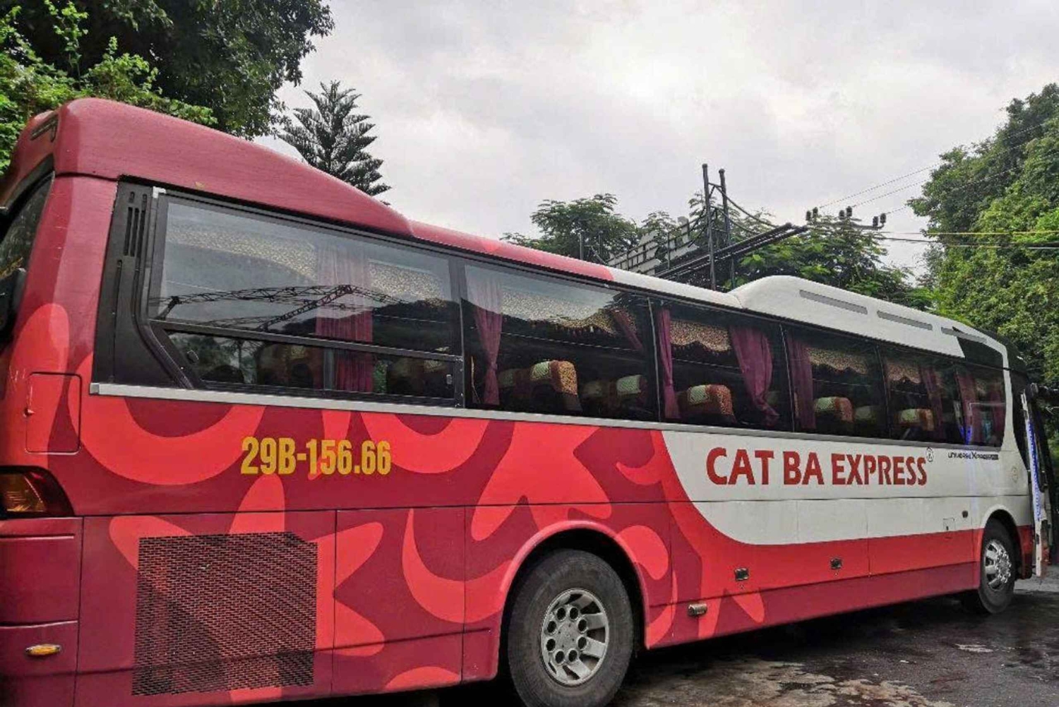 Bussikuljetus Cat Basta Hanoihin