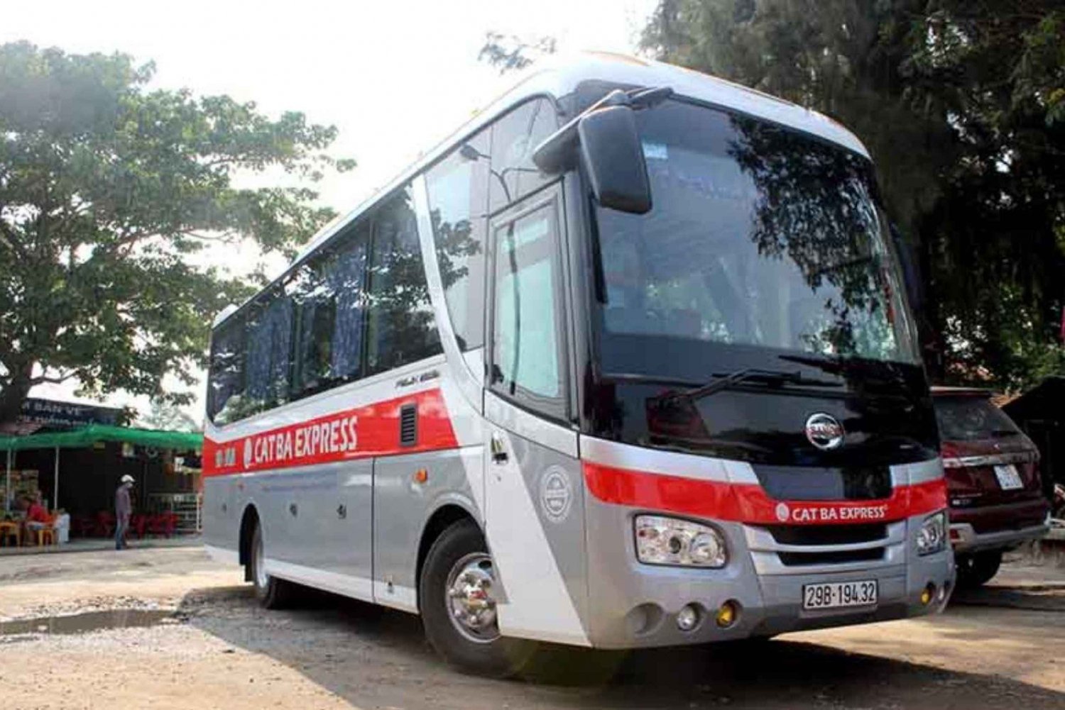 Bus transfer from Hanoi to Cat Ba