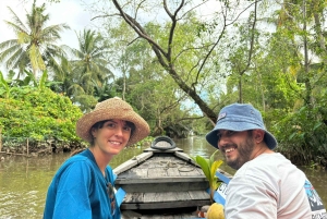 Can Tho: Floating Market, Cacao & Canals with French Guide