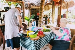 Can Tho: Lai Vung Farm Experience with local