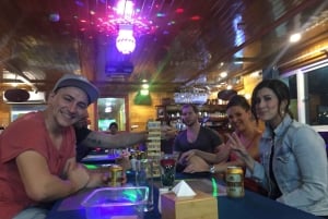 Cat Ba: Crucero de 2 días por la bahía de Lan Ha con actividades y comidas