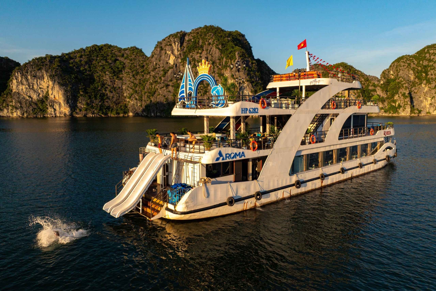 Cat Ba: Passeio de Cruzeiro de 3 Dias com Refeições e Atividades