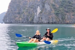 Cat Ba: Full Day Cat Ba Park Trek, Viet Hai & Boat Tour