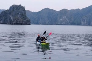 Cat Ba: Full Day Cat Ba Park Trek, Viet Hai & Boat Tour