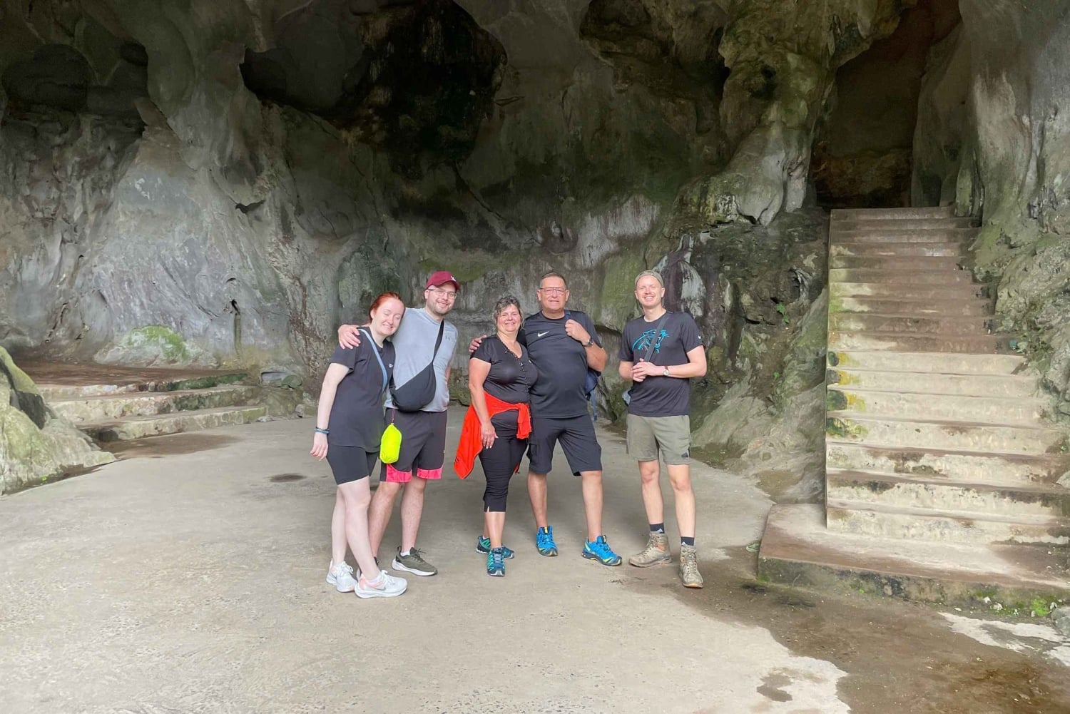 Cát Bà: Guided Motorbike Tour with Lunch & Boat Ride