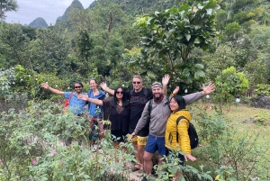 Cát Bà: Guided Motorbike Tour with Lunch & Boat Ride