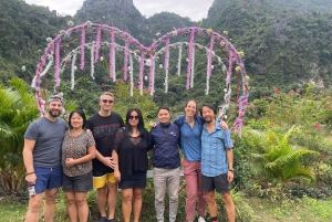 Cát Bà: Guided Motorbike Tour with Lunch & Boat Ride