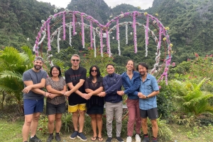 Cát Bà: Guided Motorbike Tour with Lunch & Boat Ride